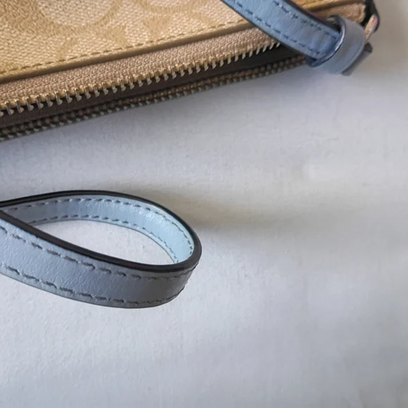 Coach Tan and Blue Crossbody GUC - Picture 10 of 10